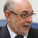 “Es imprescindible mejorar la información del paciente”