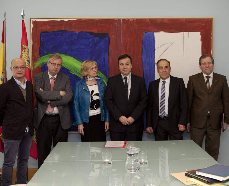 AECC-Castilla y León, galardonada con el ‘Premio Castilla y León de los Valores Humanos 2011’