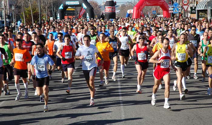 I Carrera Solidaria contra el Cáncer a beneficio de la AECC de Badajoz