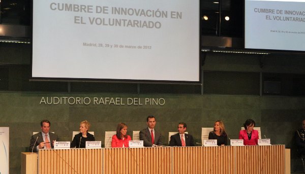 Ana Mato destaca el papel del voluntariado y el auge del movimiento solidario en nuestro país