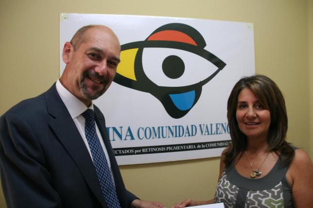 Afectados por Retinosis Pigmentaria de Valencia donan 5.500 euros para investigación