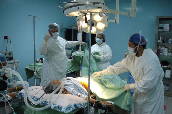 El número de pacientes en lista de espera quirúrgica en el SNS creció un 17,2% en 2011