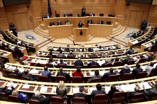 El Senado pide al Gobierno el acceso universal a la sanidad de los pacientes con VIH