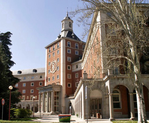 El CERMI denuncia a la Universidad Complutense ante la Defensora del Pueblo