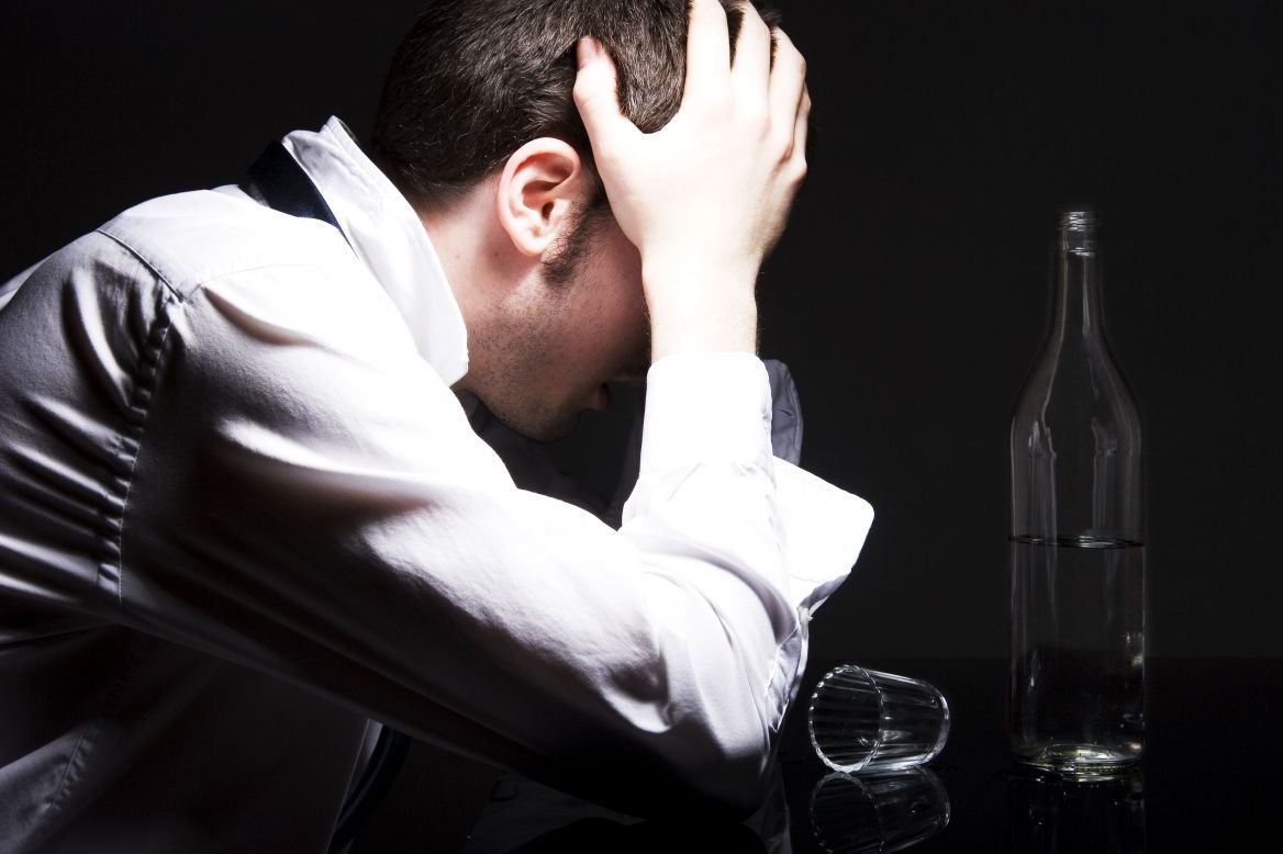 La UE aprueba el primer fármaco para reducir la dependencia al alcohol