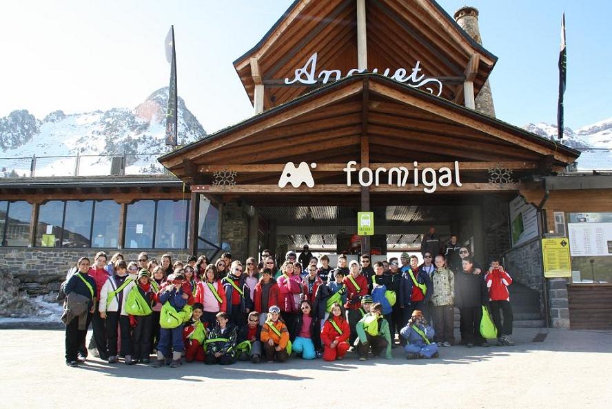 Medio centenar de niños con cáncer disfrutarán de la nieve en Formigal