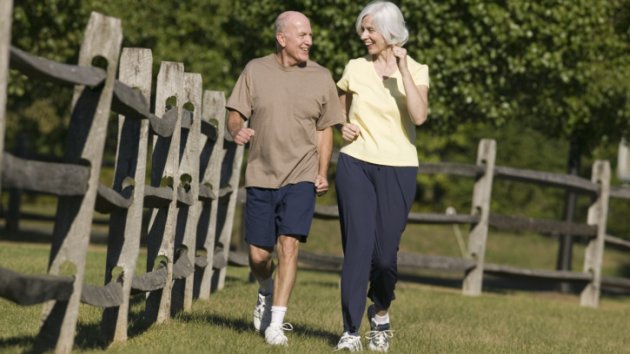 Caminar es tan beneficioso como correr para prevenir las ECV y la diabetes