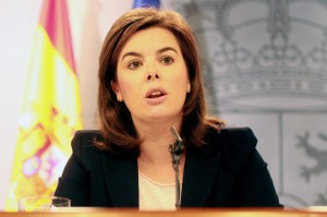 La vicepresidenta, ministra de la Presidencia y Portavoz, Soraya Sáenz de Santamaría durante la rueda de prensa posterior al Consejo de Ministros. La vicepresidenta, ministra de la Presidencia y Portavoz, Soraya Sáenz de Santamaría durante la rueda de prensa posterior al Consejo de Ministros.