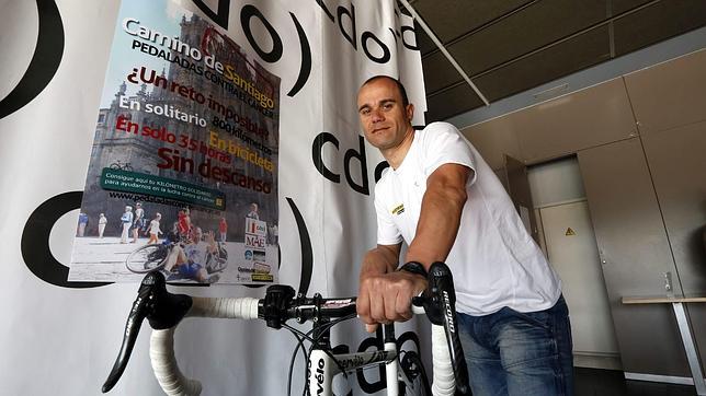 ‘Pedaladas contra el cáncer’, 800 kilómetros del Camino de Santiago en bici en 35 horas