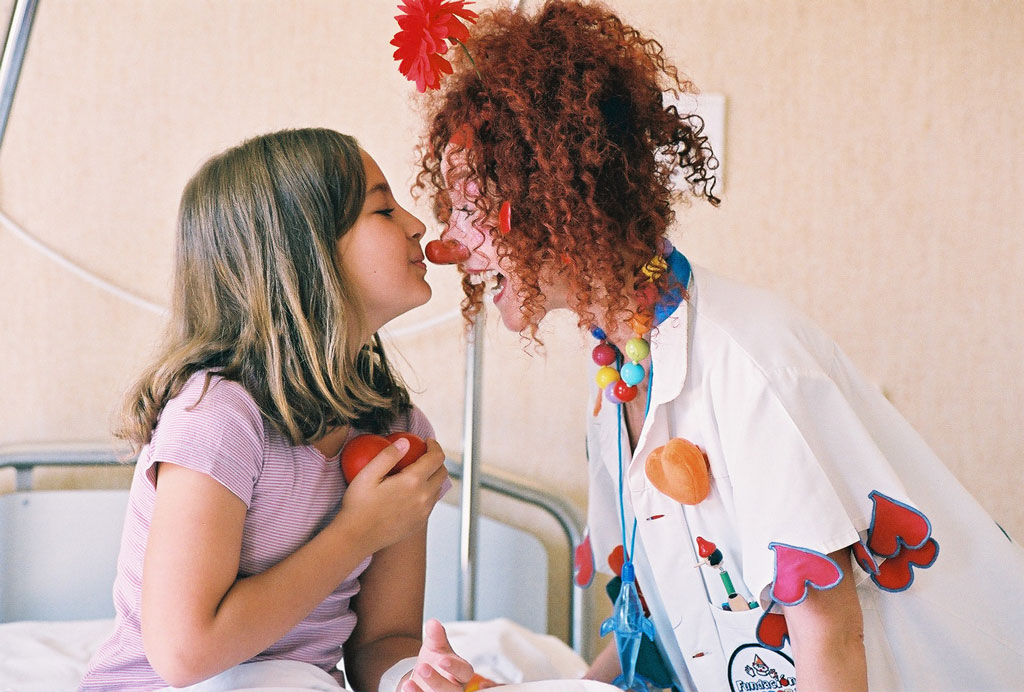 Fundación Theodora y Colgate regalarán 2.000 visitas de los Doctores Sonrisa