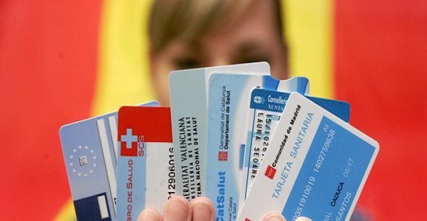 Todos los españoles tendrán tarjeta sanitaria común para todo el SNS en cinco años