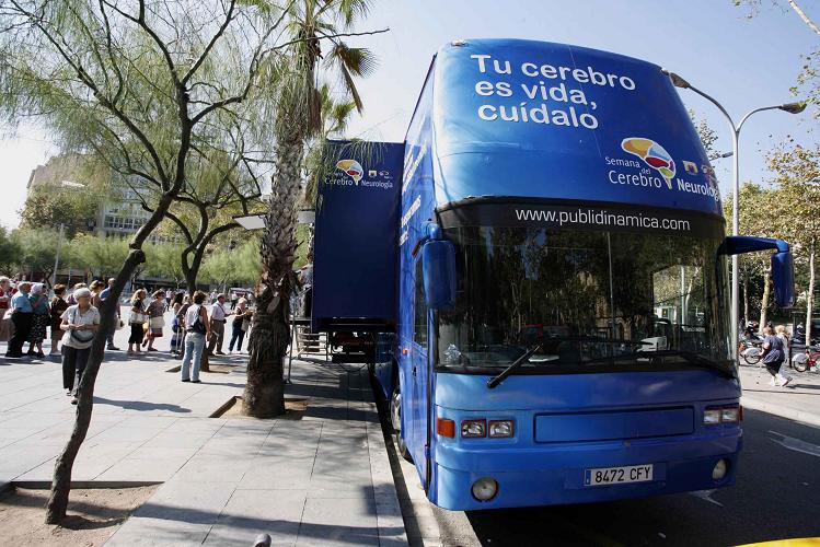 El autobús de la Semana del Cerebro recorre seis ciudades españolas
