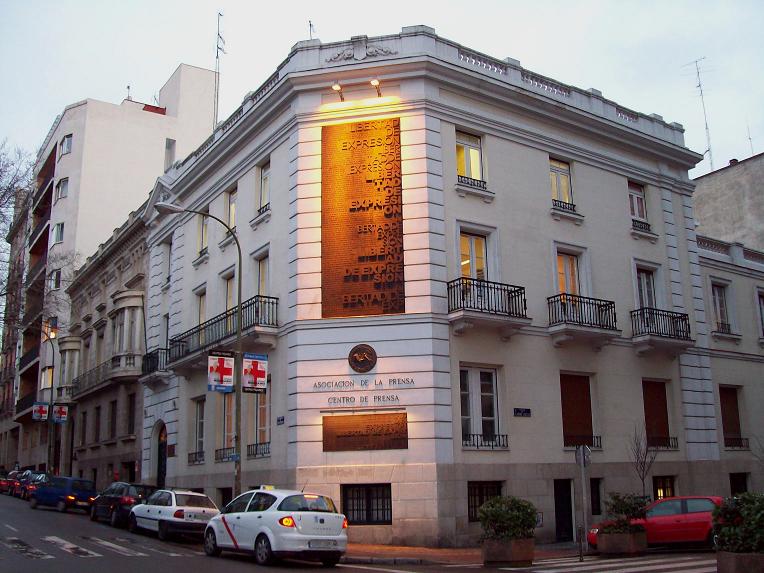 Pacientes e informadores de la salud analizan la situación sanitaria