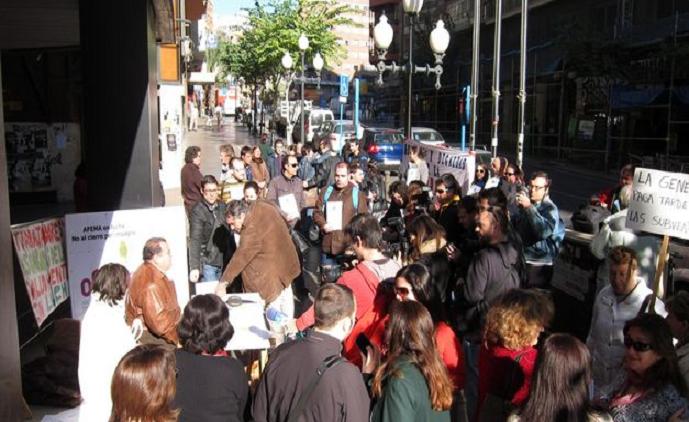 Los impagos del Consell ponen en riesgo el comedor de AFEMA