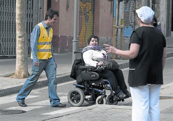 Jóvenes con síndrome de Down acompañarán a mayores con movilidad reducida