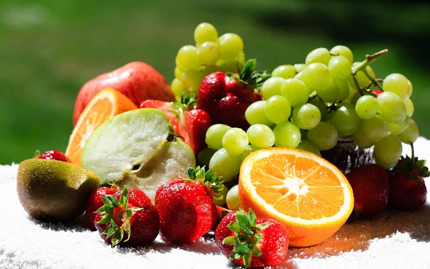 Un estudio muestra que comer fruta reduce en un 40% el riesgo de ECV