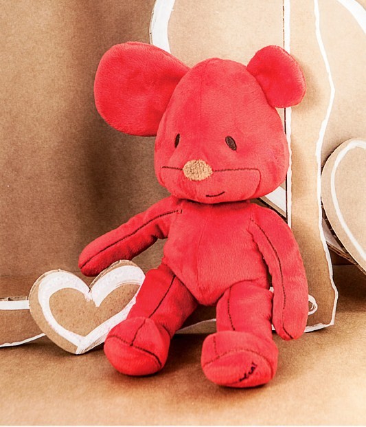 Peluche KicoNico Red para apoyar a los niños con microtia
