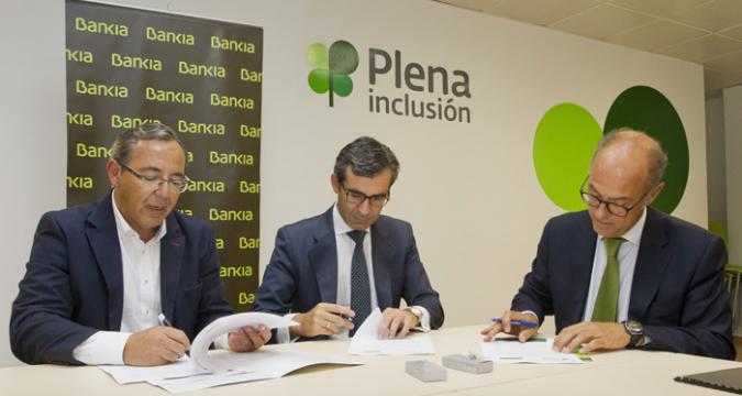 Convenio para la educación financiera de personas con discapacidad