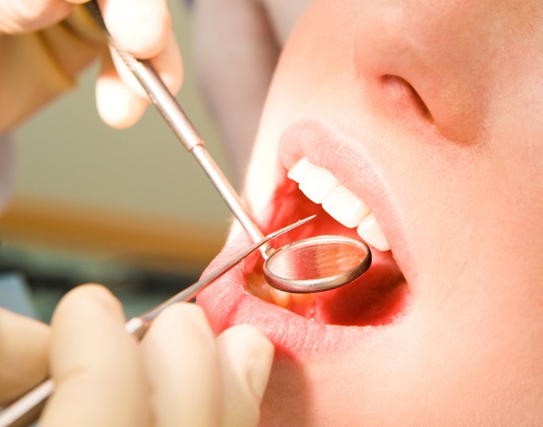 Los pacientes con periodontitis tienen el doble de riesgo de enfermedades CV
