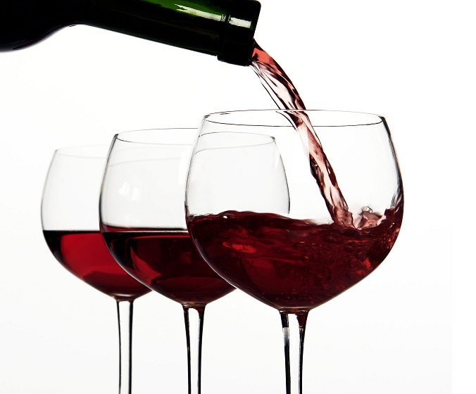 El consumo moderado de alcohol no es beneficioso para el corazón