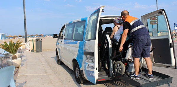 ‘Transporte Adaptado’ para personas con discapacidad de COCEMFE Valencia