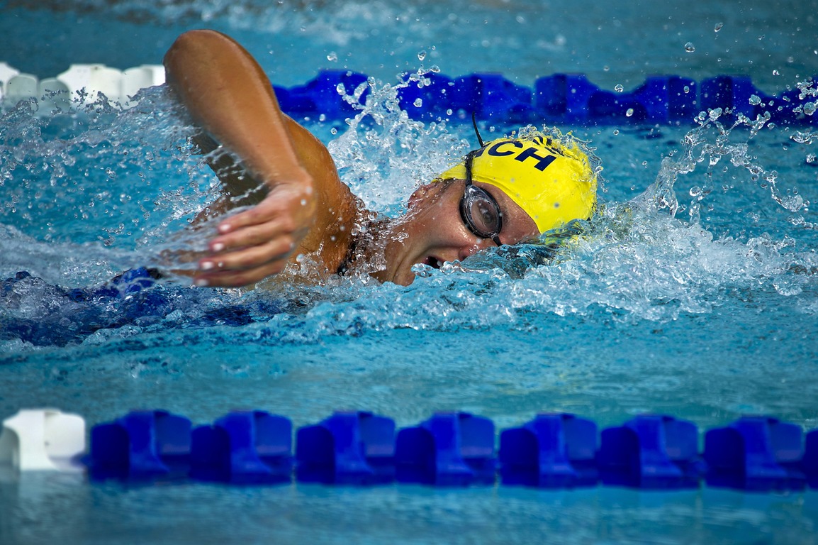 Natación y carrera solidaria con la fibrosis quística