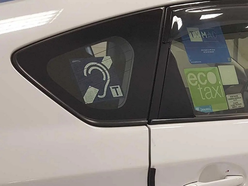 Los nuevos taxis de Madrid contarán con bucle magnético