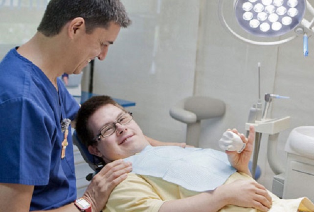 Resuelve tus dudas sobre salud bucodental en el síndrome de Down