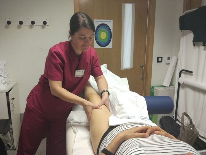 Fisioterapia especializada para pacientes con linfedema y lipedema