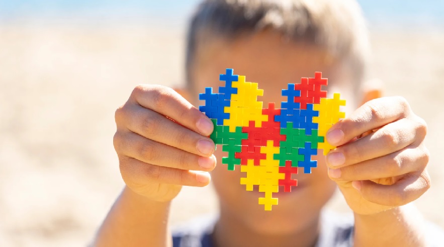 Más recursos e inclusión social, las peticiones del paciente con Asperger