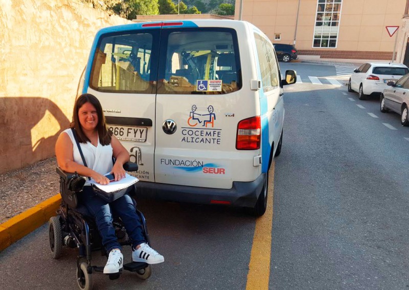 Ayuda para el transporte adaptado de personas con discapacidad en Alicante