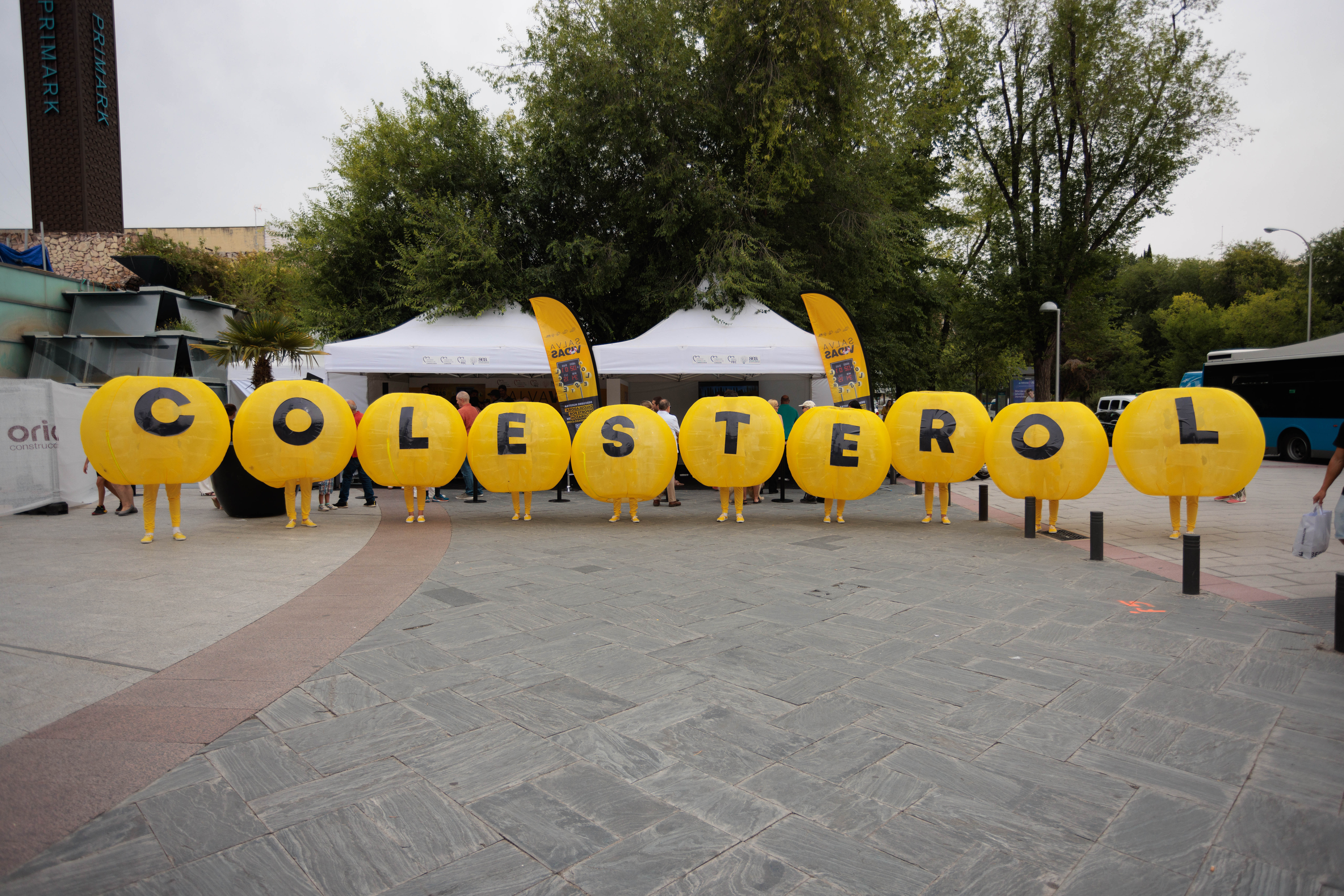 La campaña «Salvavidas» conciencia de que la actividad física puede reducir el colesterol «malo»