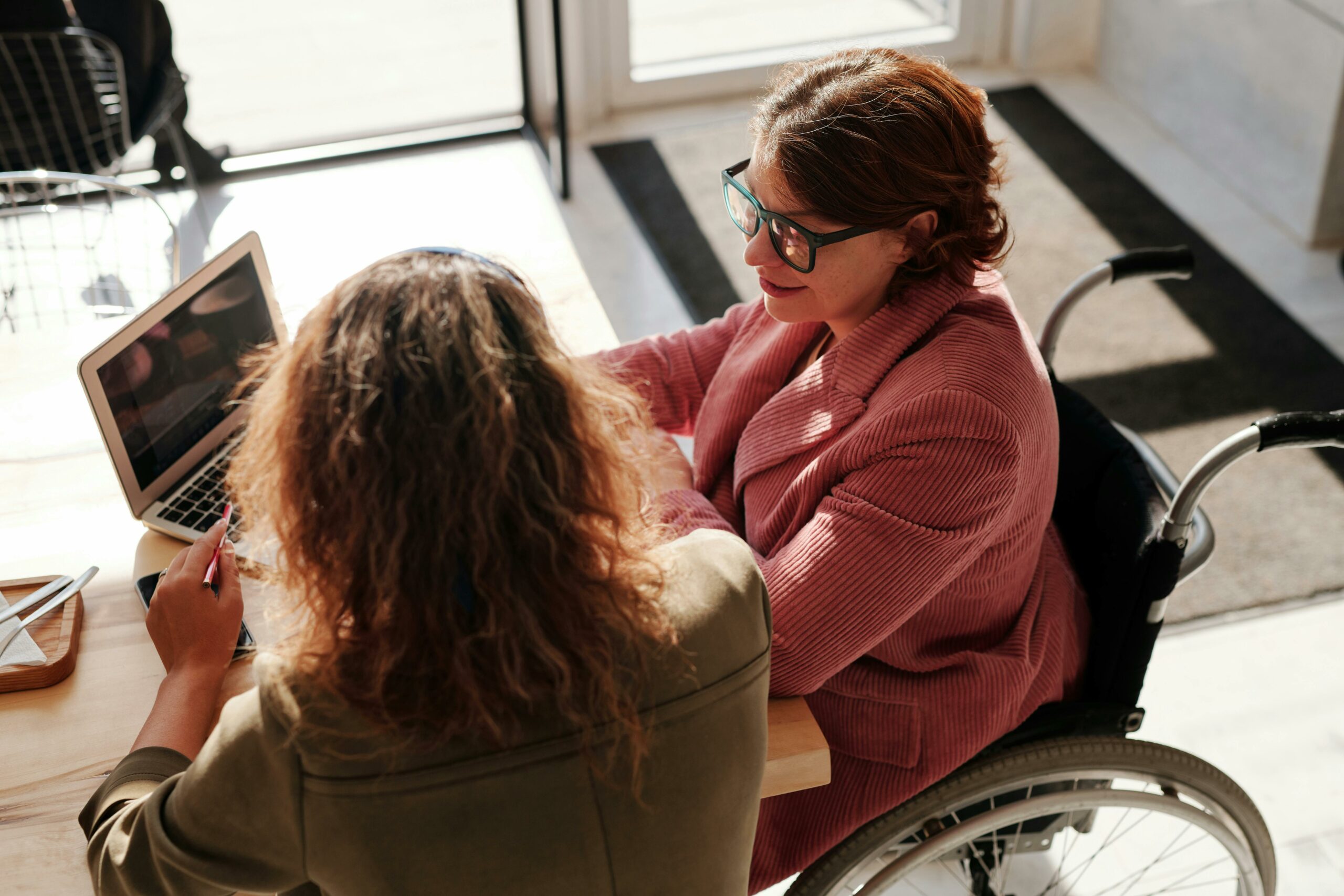 Un 41% de las empresas ya cuenta con medidas para facilitar la inclusión de personas con discapacidad