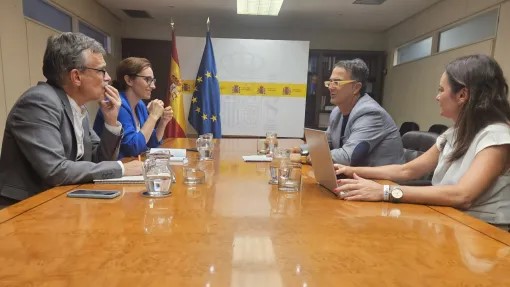 Mónica García y FEDER hacen balance sobre la situación del paciente de enfermedades raras