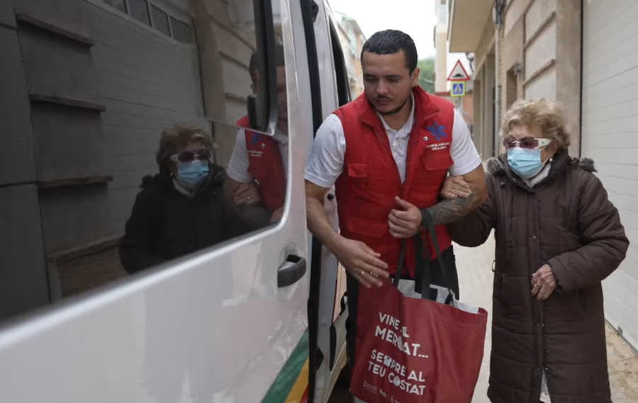 Las asociaciones valencianas siguen reclamando recursos básicos para pacientes tres meses después de la DANA