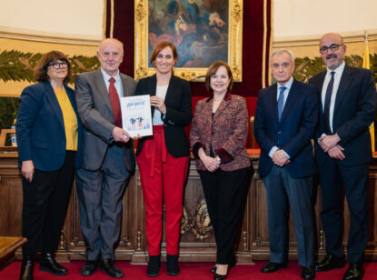 ‘A su edad, ¿qué querrá?’: un libro que reivindica el derecho de los mayores a ser escuchados