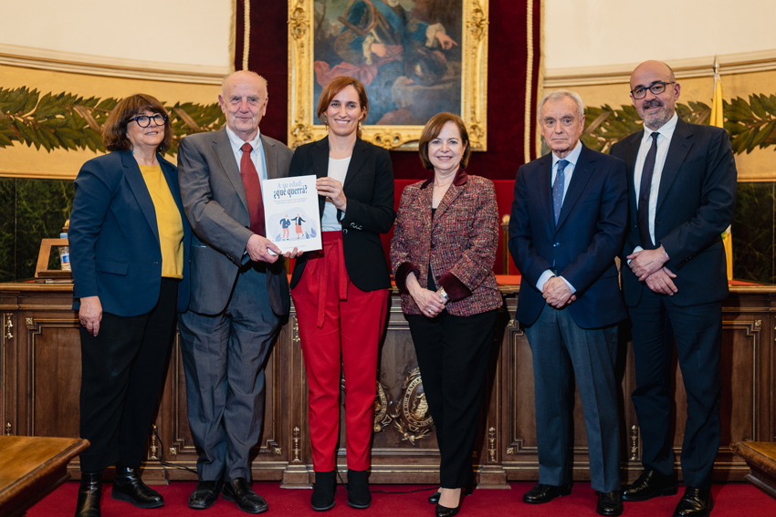 ‘A su edad, ¿qué querrá?’: un libro que reivindica el derecho de los mayores a ser escuchados