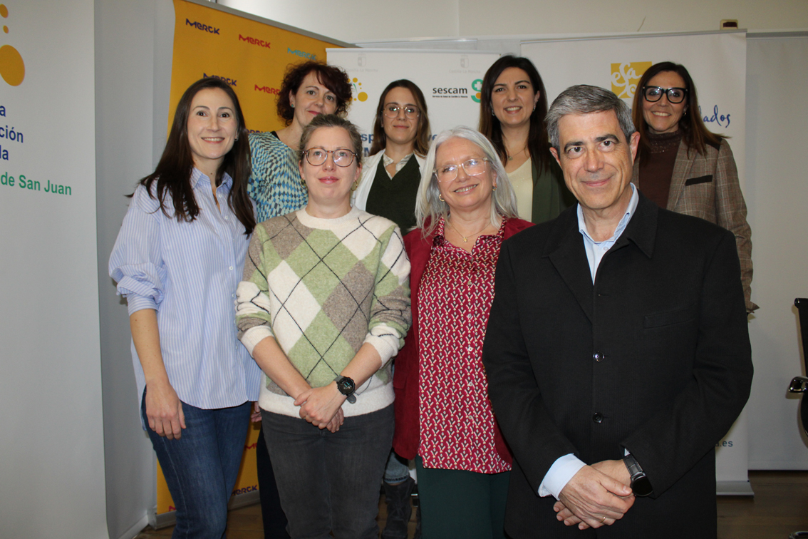 Merck y Castilla-La Mancha impulsan una escuela itinerante para formar a cuidadores en esclerosis múltiple