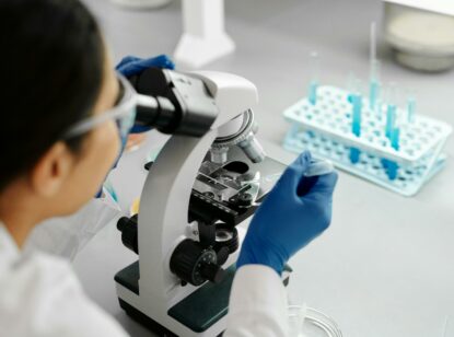 Equilibrar urgencia terapéutica y rigor científico, el gran desafío ante las nuevas terapias para enfermedades raras