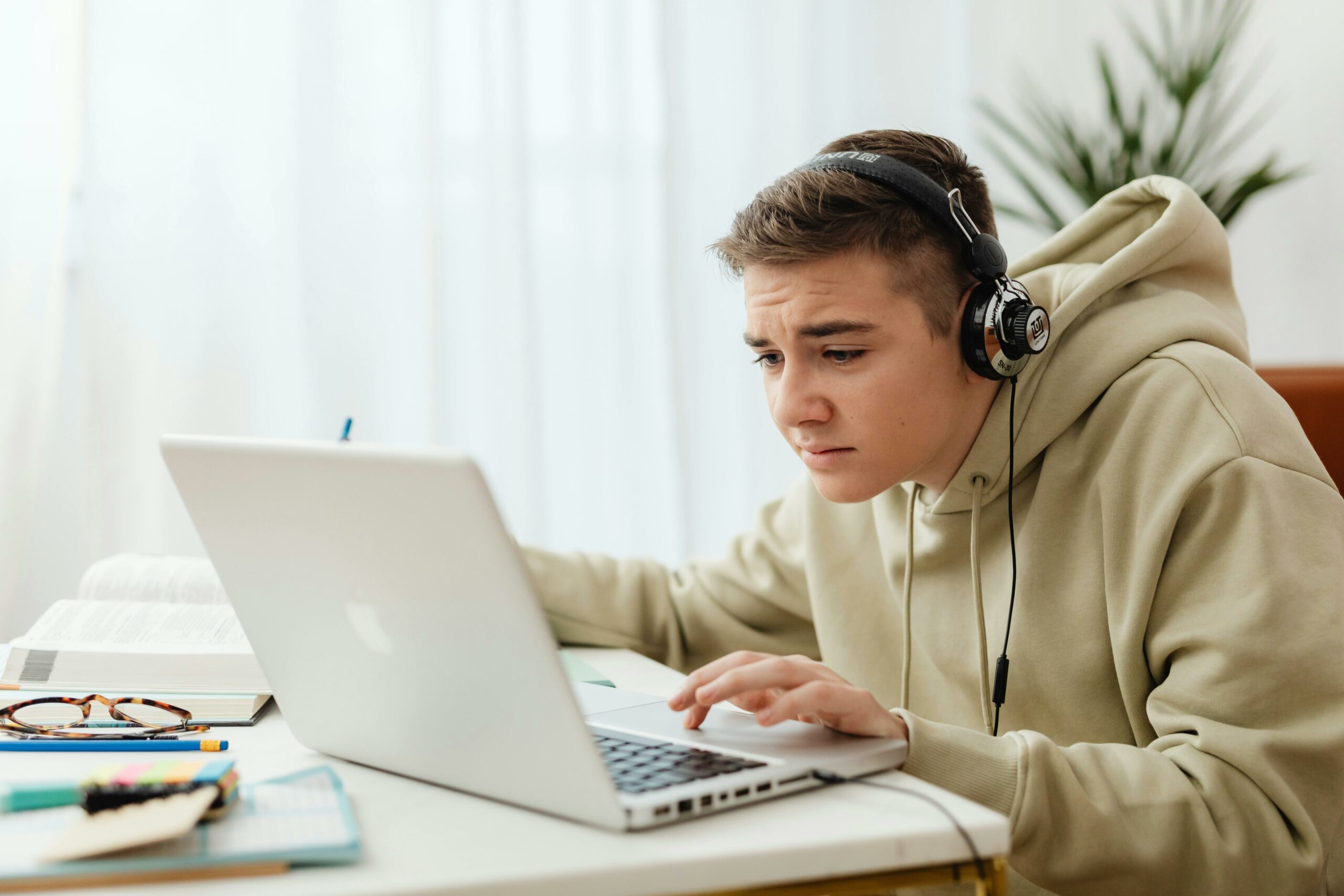 Un 33% de los jóvenes entre 18 y 25 años utiliza la IA para gestionar su salud