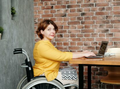 La esclerosis múltiple mejora su pronóstico, pero persisten desigualdades y retos en el diagnóstico
